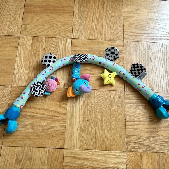 Travel arch basinett toy (elephant) - Picture 3 of 9